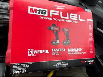 Milwaukee m18 impact drill set