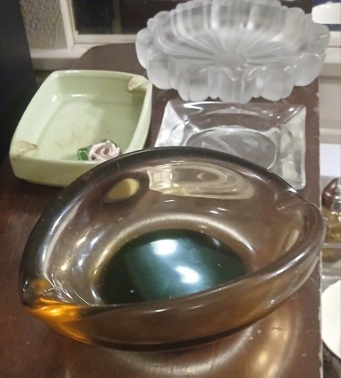 Vintage MCM Ashtrays Murano Amber Green Glass Ceramic Pink Rose ** 4 total