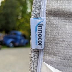 Brand New Never Been Slept On Novaform Innocor Mattress 76x80x12 King Sized 