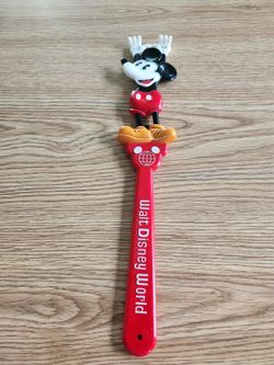 VINTAGE  BACK SCRATCHER