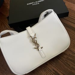 Luxury Designer Bag(‼️Limited Time Offer‼️)