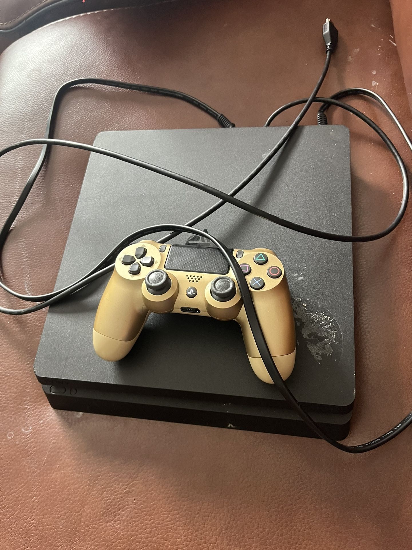 PS4 W/ Controller 