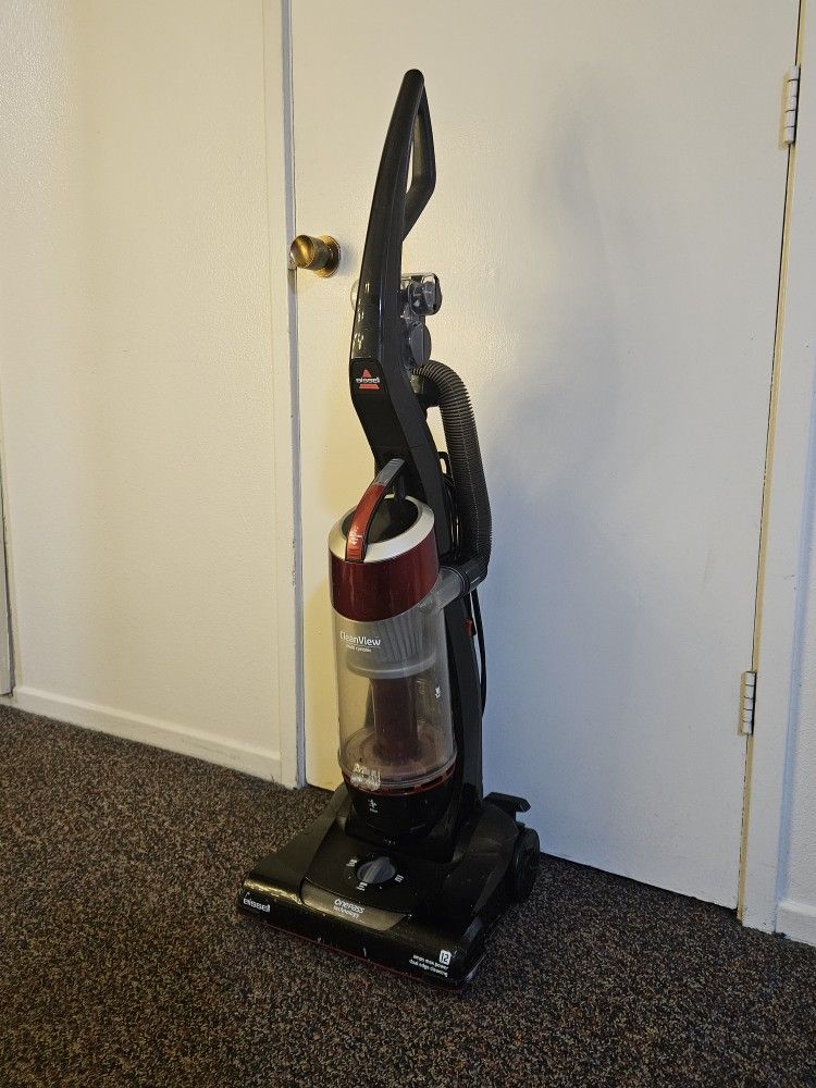 Bissell Vacuum. Works Great 