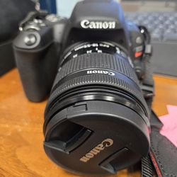 Canon Eos Rebel SL2 Camera