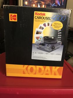 Kodak Carousel 4600 slide projector. Tested. Working.