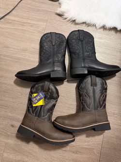 Boots size 7