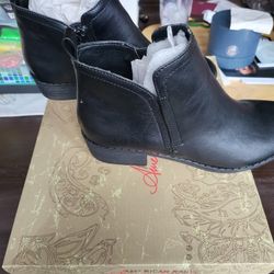 Low Black Bootie Size 7