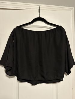 Womens Off The Shoulder Top MEDIUM