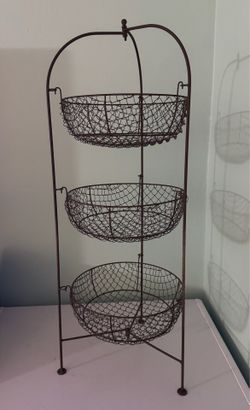 3-tiered basket stand