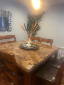 6 chair Dinning table