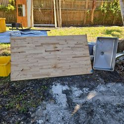 Nice Wood Slub With Countertop And Sink