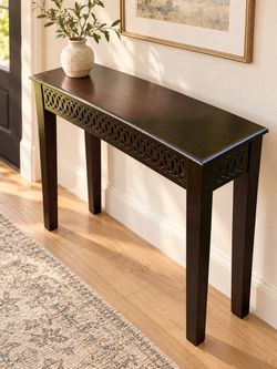 Small Entryway / Console Table – Decorative Openwork Detail