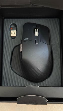 Logitech MX Master 3 Wireless Rechargeable Mouse New!!! Never Used Retail: $205+Tax!!! Local Pickup in Irvine/Tustin Is Welcome