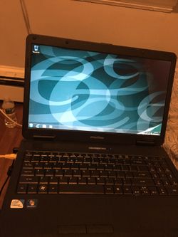 14 inches windows 7 160 GB hardrive 3 GB memory ram