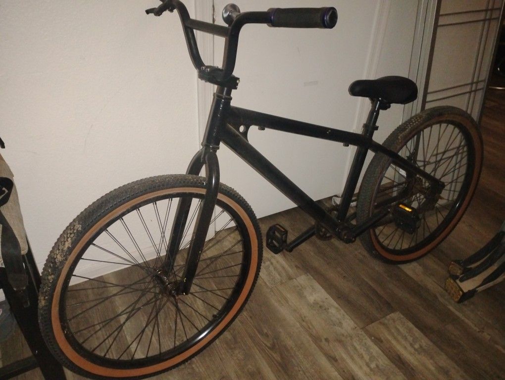 26 In Custom BMX/Cruiser Smooth Ride !