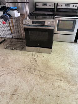 GE Stainless Steel Electric Range
