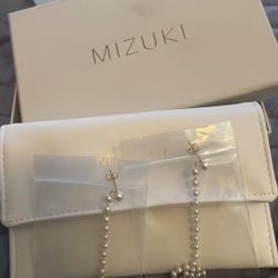Mizuki Gold/Pearl Earrings