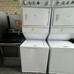 Whirlpool Laundry Center Washer & dryer 
