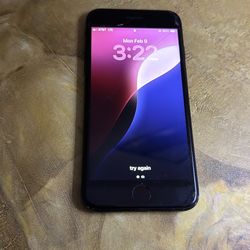 Apple iPhone SE 2024