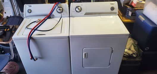 Whirlpool washer and dryer set with all hookups