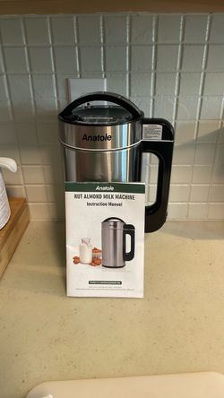 Anatole nut milk machine