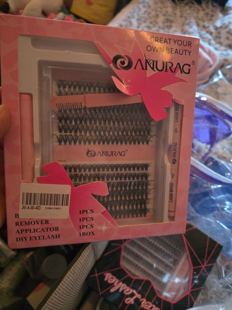 Eyelash Clusters