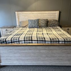 Willowton Bedroom Set Only Used For Few Months