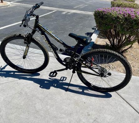 mongoose standoff 26 mountain bike