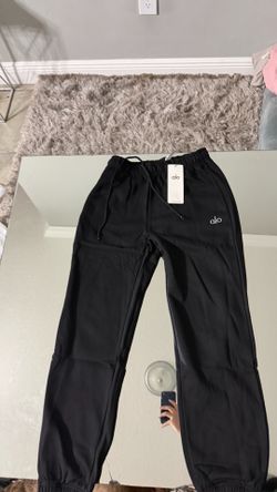 Alo sweats