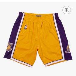 Los Angeles Lakers Throwback Shorts NBA
