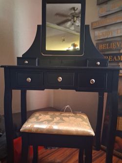 Black Vanity