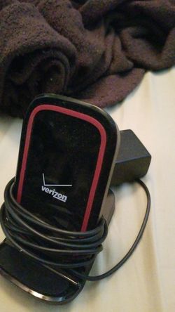Wireless phone charger