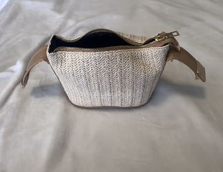 Small Straw purse