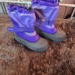 Columbia Youth Unisex Size 3 Snow Boots