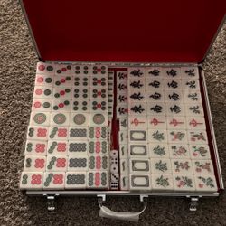 Chinese Mahjong Tiles Set with 144 Pieces of 1.5 Inch Large Mahjong Tiles with Portable Silver Aluminum Case and Dice Suitable Travel Party (Green)