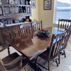 6’ Extends To 8’ Dinning Table 6 Chairs And Hutch