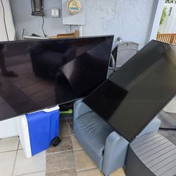 Un tv y un monitor
