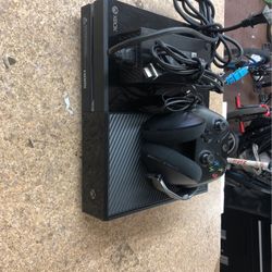 Xbox One Game System 500 GB