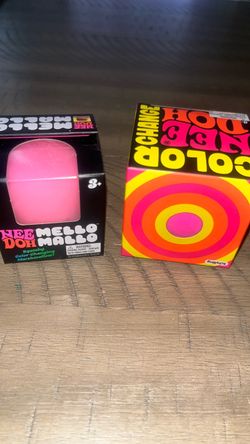 NeeDoh Mello Mallo NeeDoh color change  pink set of 2