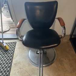 Hair Stylist Adjustable Chair 