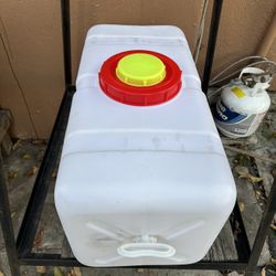 20 Gallon Water Tank 