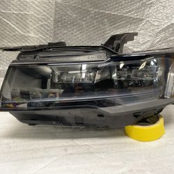 2021,2022,2023 Cadillac Escalade V left Headlight 