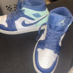 Jordan 1 Mid Blue Mint 2022