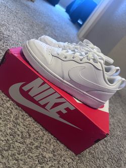 Nike size 6Y
