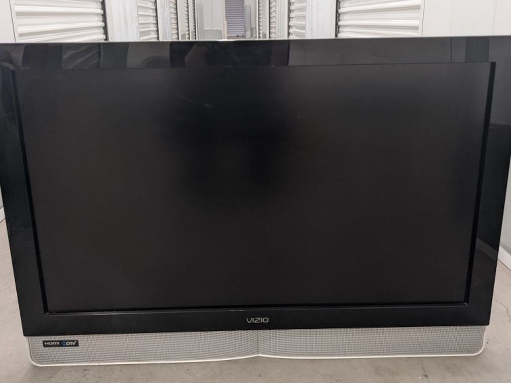 Vizio 43 inch TV