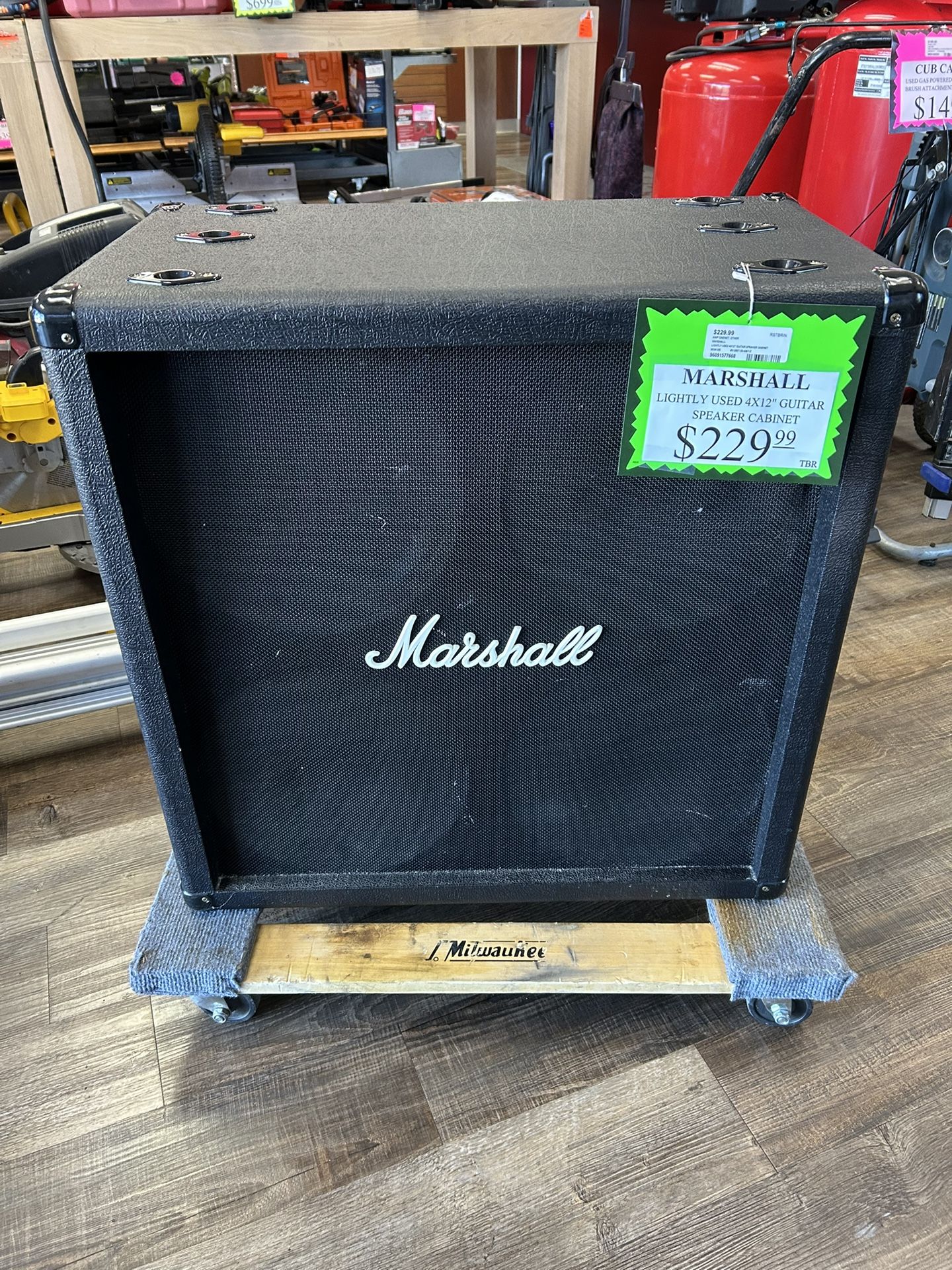 96091 Marshall MG412B Lightly Used Marshall 4x12” Guitar Speaker Cabinet (Cart Not Included) 577668