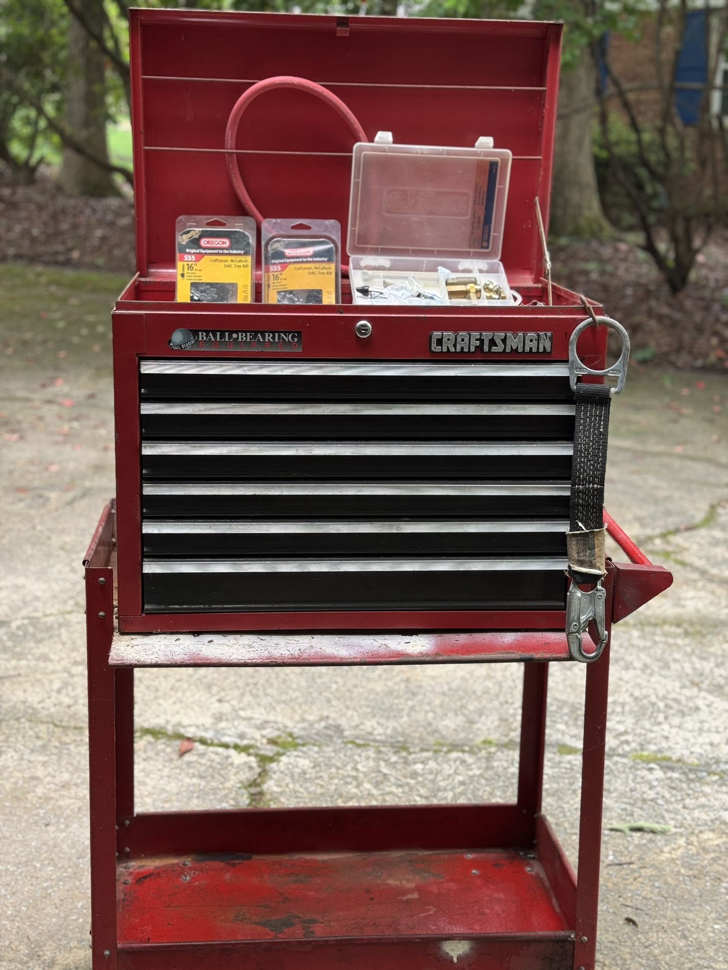 RIVER DOWNS COMMUNITY GARAGE SALE June 14TH