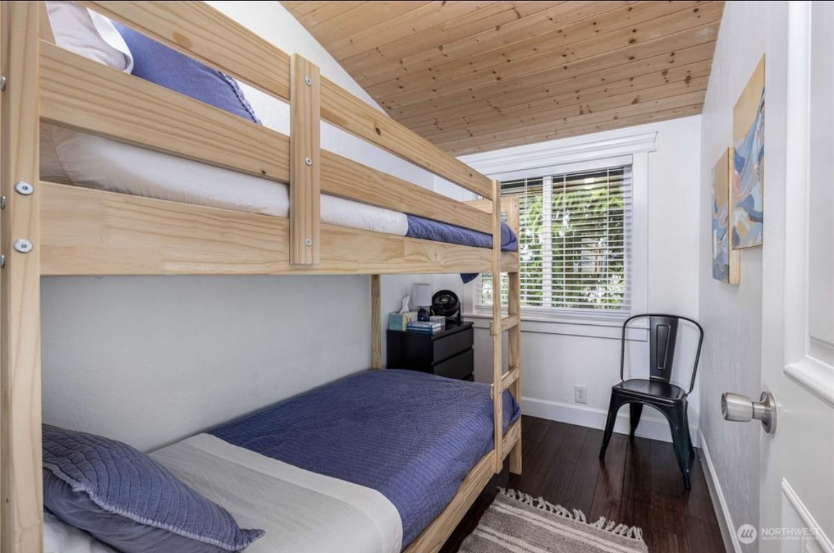 Ikea Twin Bunk Bed + 2 premium mattress, bedding