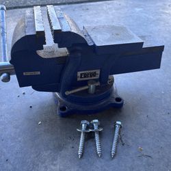 Forge Heavy Duty Bench Vise