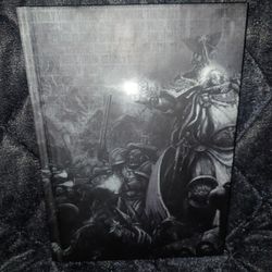 Warhammer 40k Mini Rulebook 2012 (Hardback)- Mint Condition